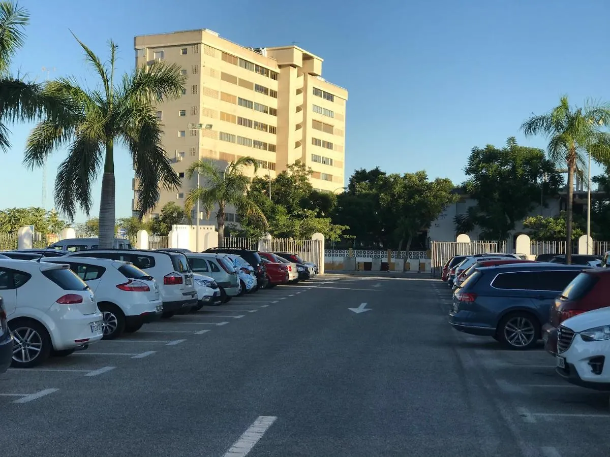 Apartmán Apartamento Estudio Loft En El Centro Para 3 O 4 Personas Cama Doble Y Sofa Cama Check In A Partir De Las 15 Y 30 Min Pm Y Check Out Hasta Las 12 Pm Con Wifi Normalmente No Se Puede Adelantar El Check In Por Motivos De Produccion Torremolinos