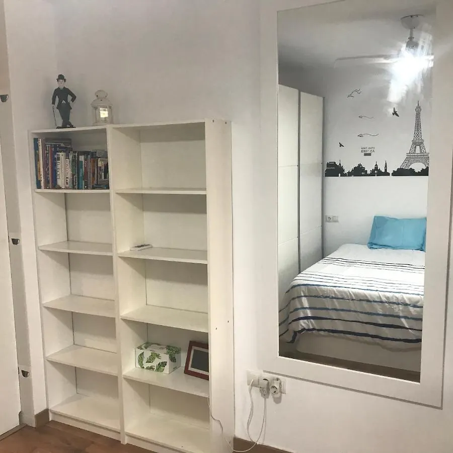 Apartamento Estudio Loft: Centro Céntrico con WiFi y Check-out Tardío Torremolinos Apartment