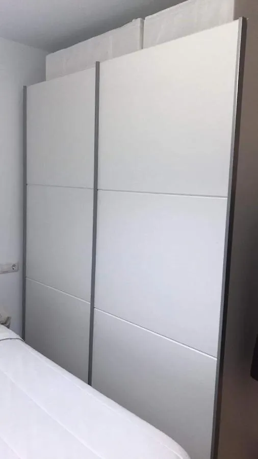 Apartamento Estudio Loft: Centro Céntrico con WiFi y Check-out Tardío Torremolinos