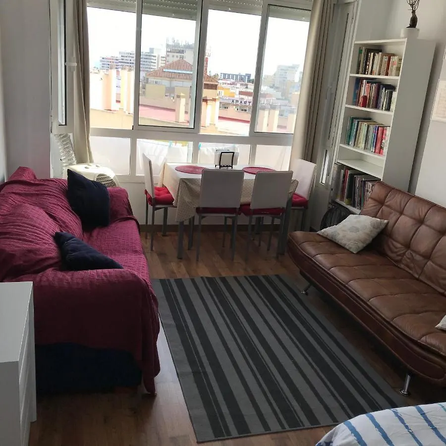 Apartment Apartamento Estudio Loft: Centro Céntrico con WiFi y Check-out Tardío Torremolinos