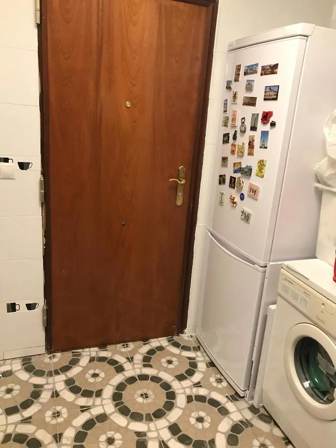 Apartamento Estudio Loft: Centro Céntrico con WiFi y Check-out Tardío Torremolinos